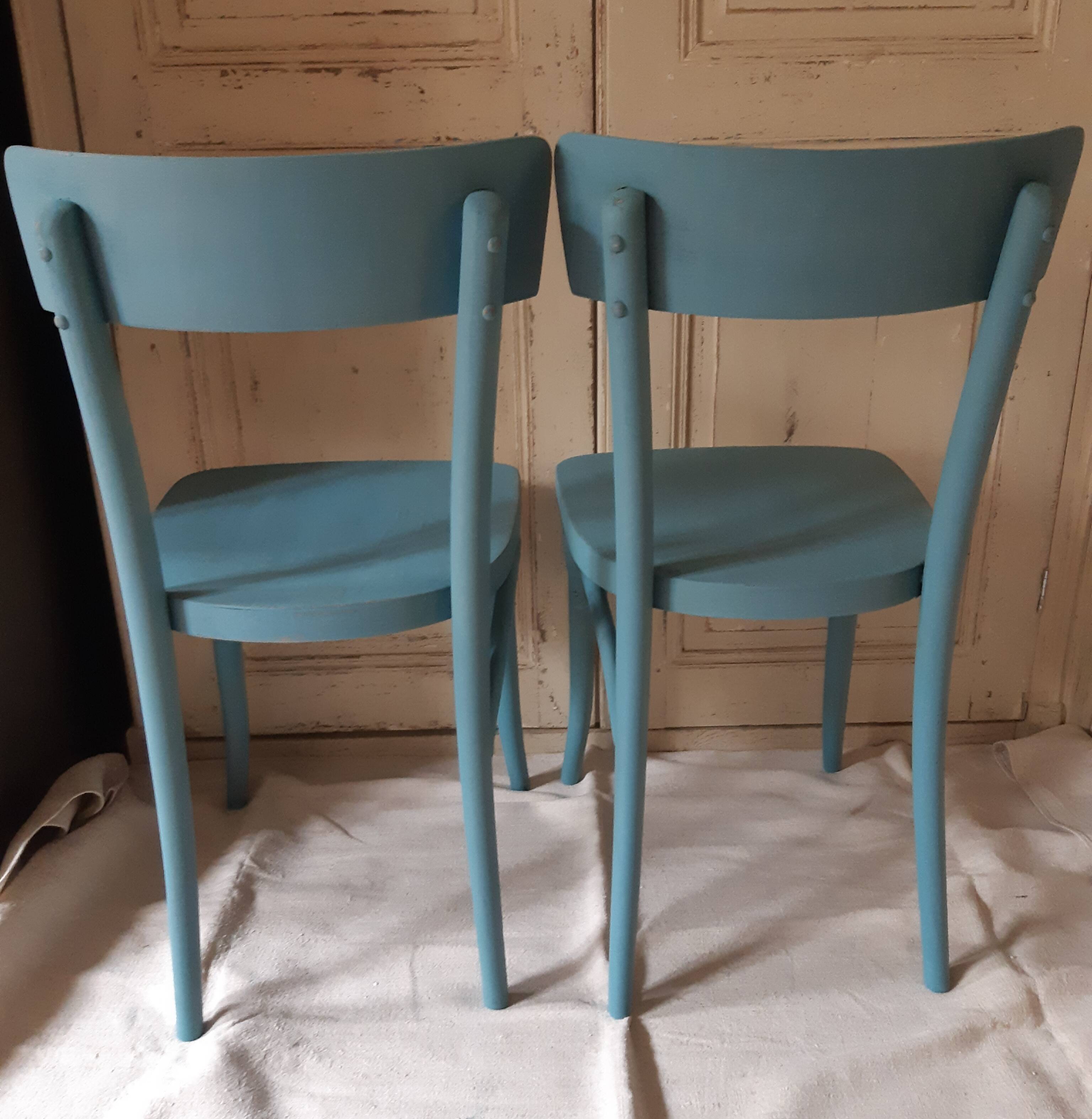 A pair of Thonet bistro chairs
