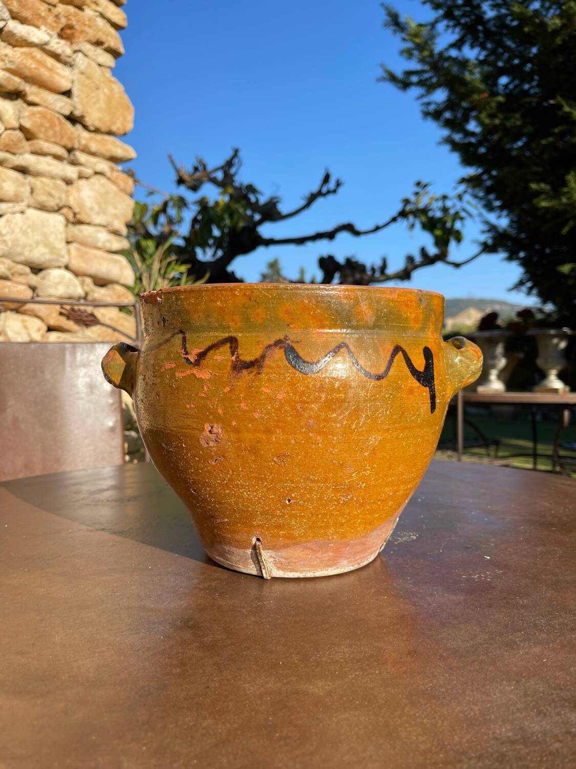 Ancient terracotta pottery jar