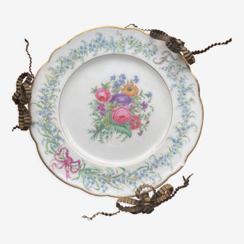 Collection plate Bathilde De Lupel June 9, 1874 on its support