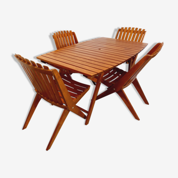 Salon de jardin vintage composé d’une table et de 4 chaises en bois des années 60