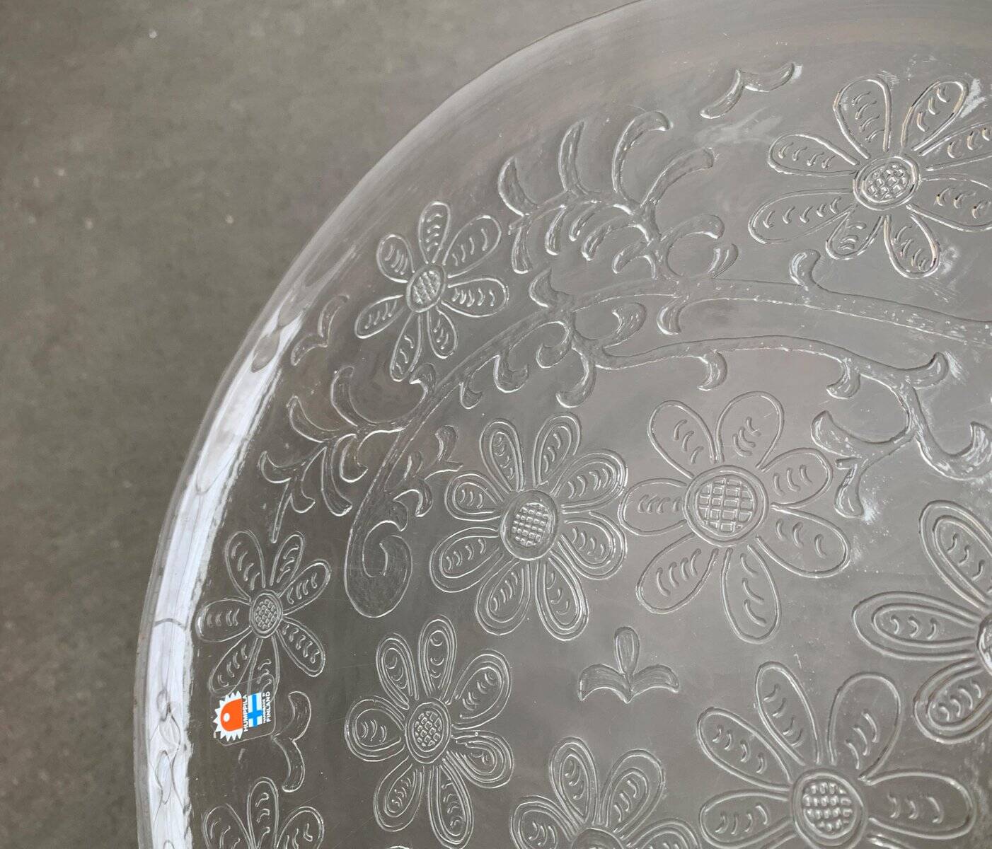 Large Finnish glass plate from the mid-century by Humppila.