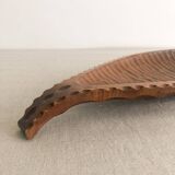 Plat en bois sculpté