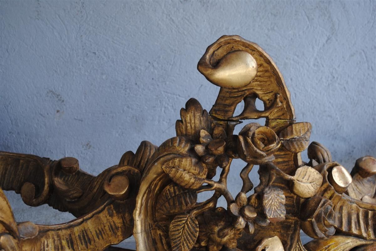 Console Louis XV gold on wooden marble