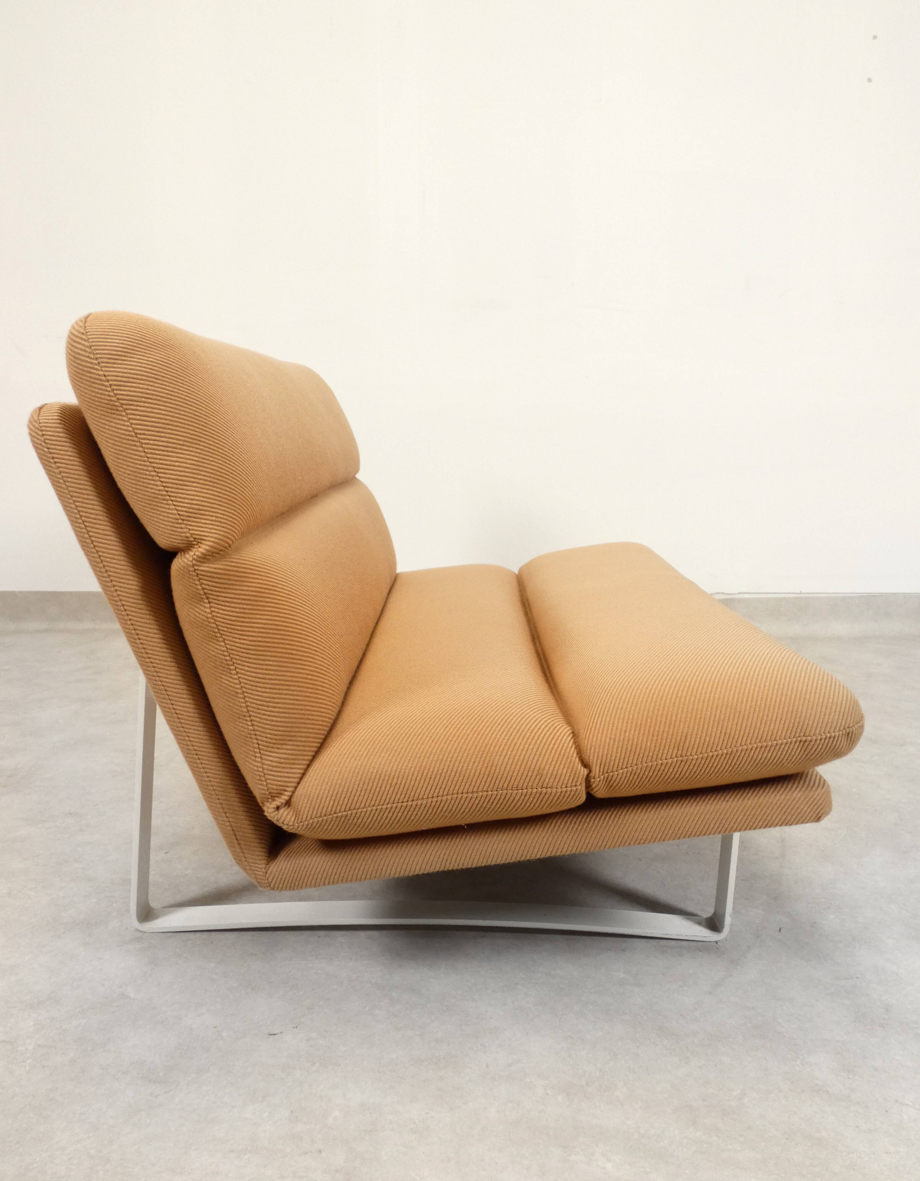 Artifort C683 sofa - 2-seater - powder color