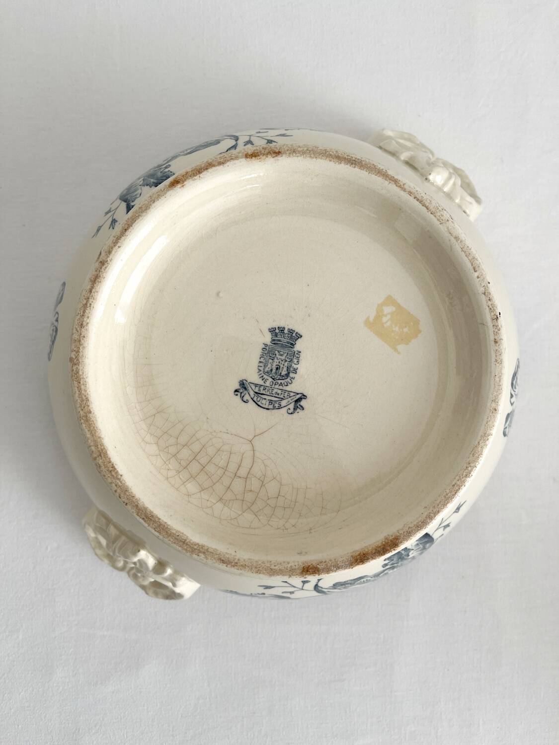 Antique ironstone tureen “Tulips” Gien