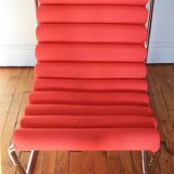 Hanging chair with boudin seat