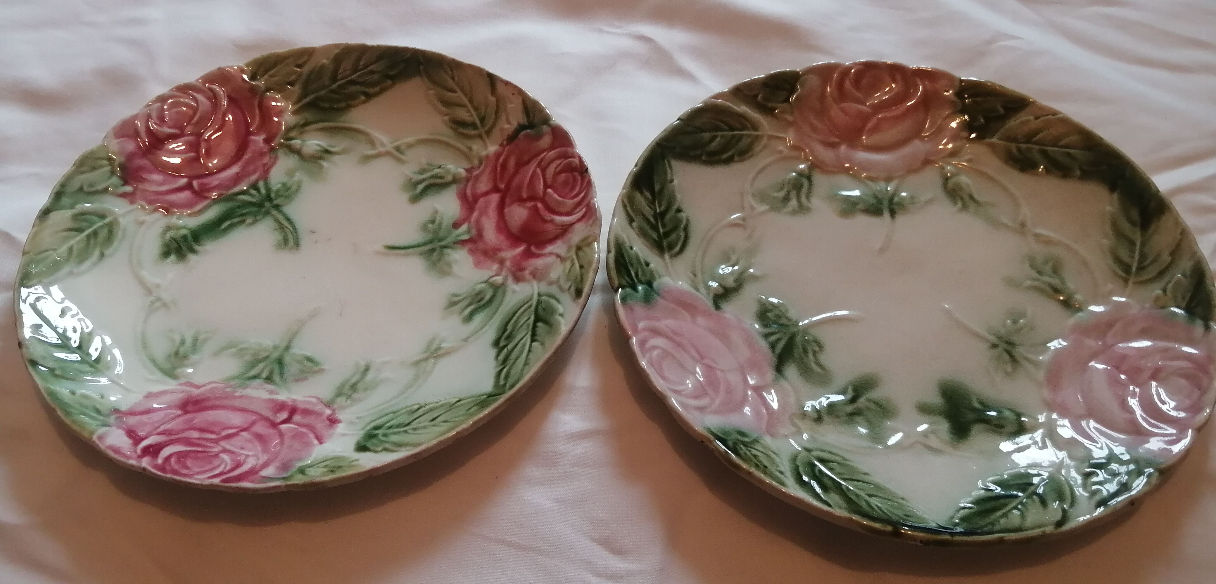 Lot 2 old slurry decoration of roses