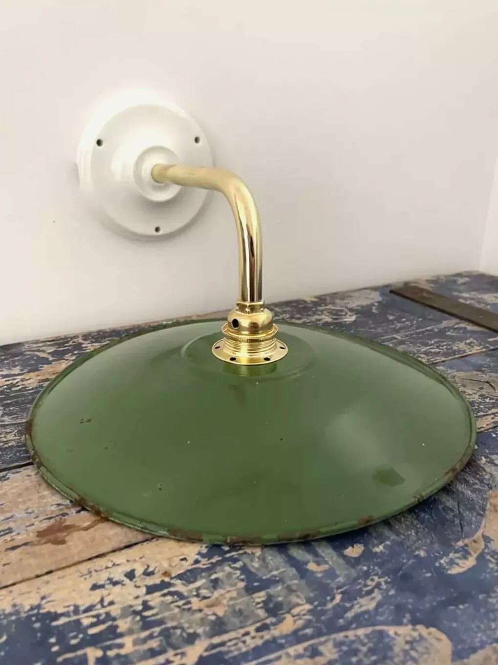 New electrified green enamelled sheet wall lamp