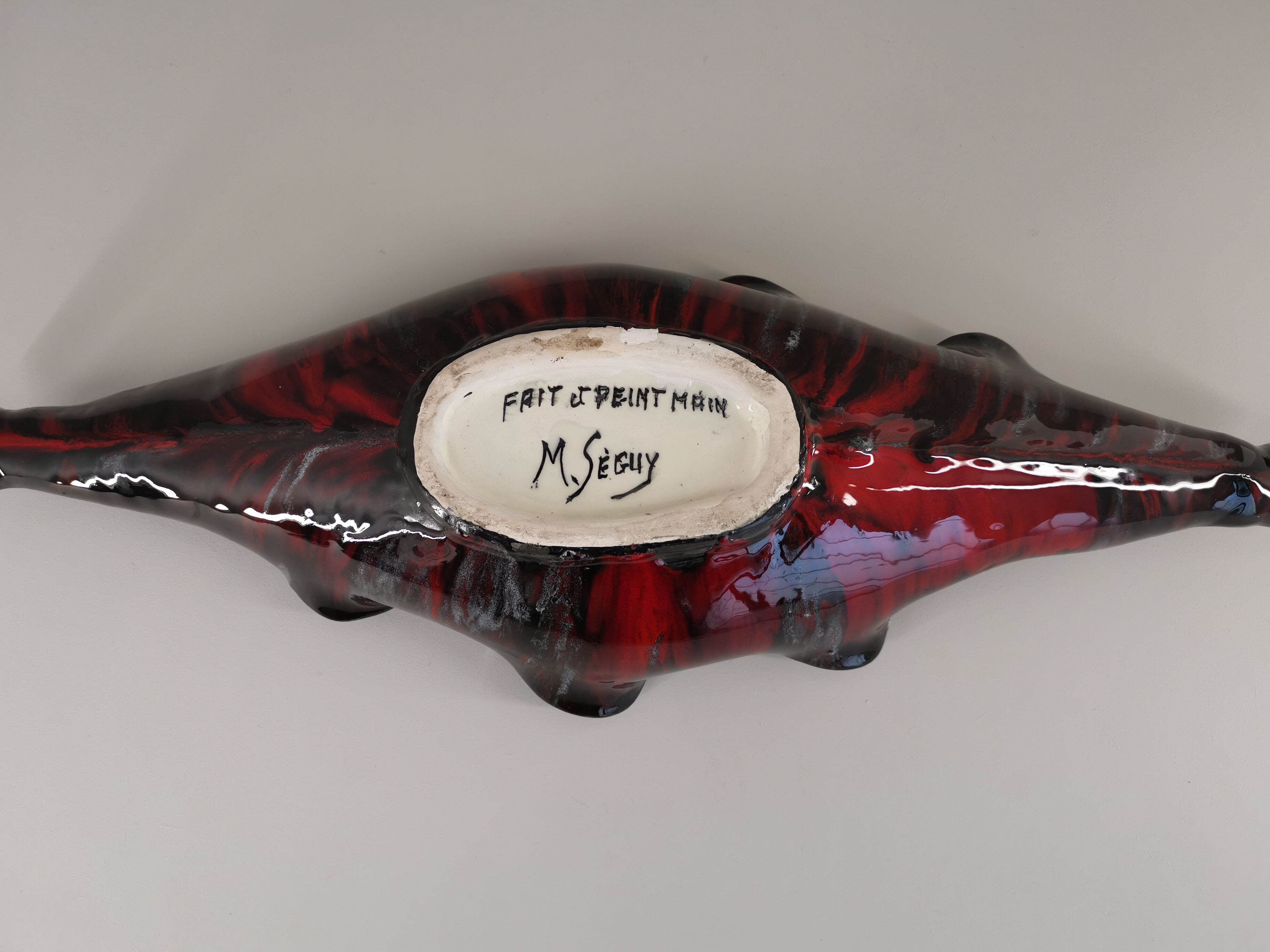 Table center dish, pockets signed in 70