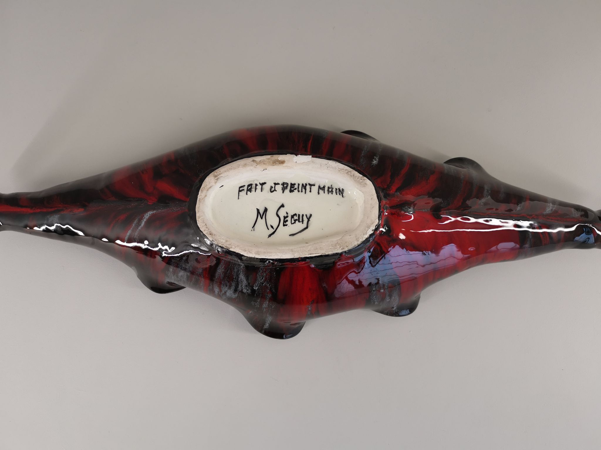Table center dish, pockets signed in 70