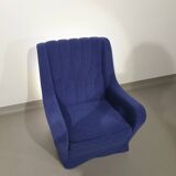 Graceful arm chair / wool bouclé / 70's