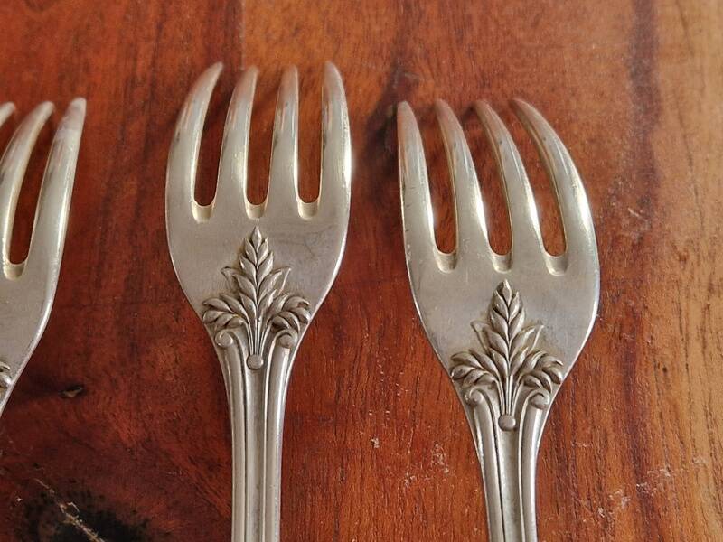 Christofle, Paris: Set of 12 Empire style table forks