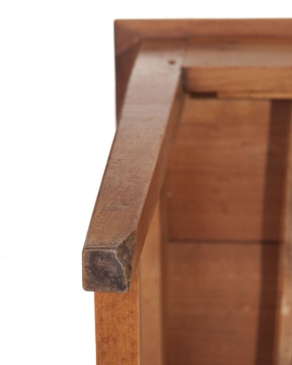 Table rustique en merisier avec tiroir du 19eme
