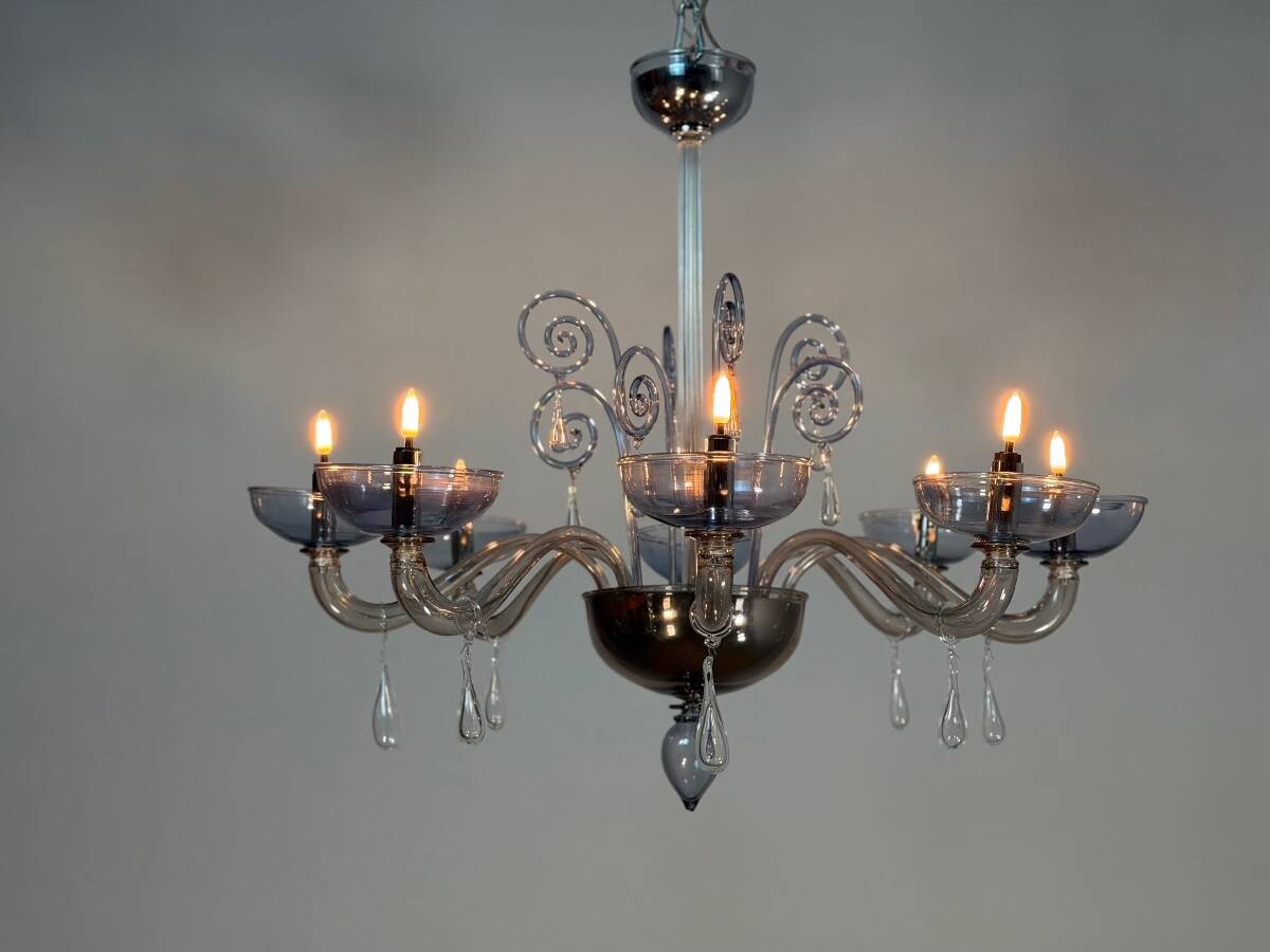 Venetian chandelier in two-tone grey/blue Murano glass with gilding, circa 1990.