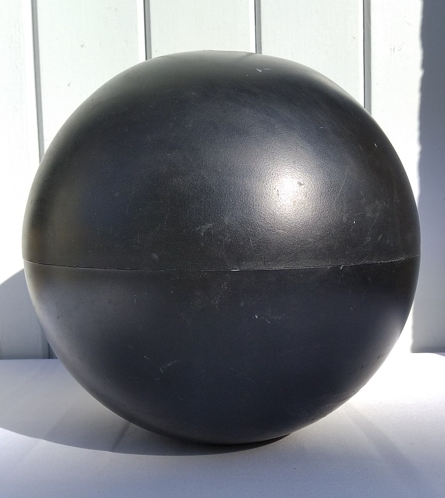 Lamotte design ice bucket