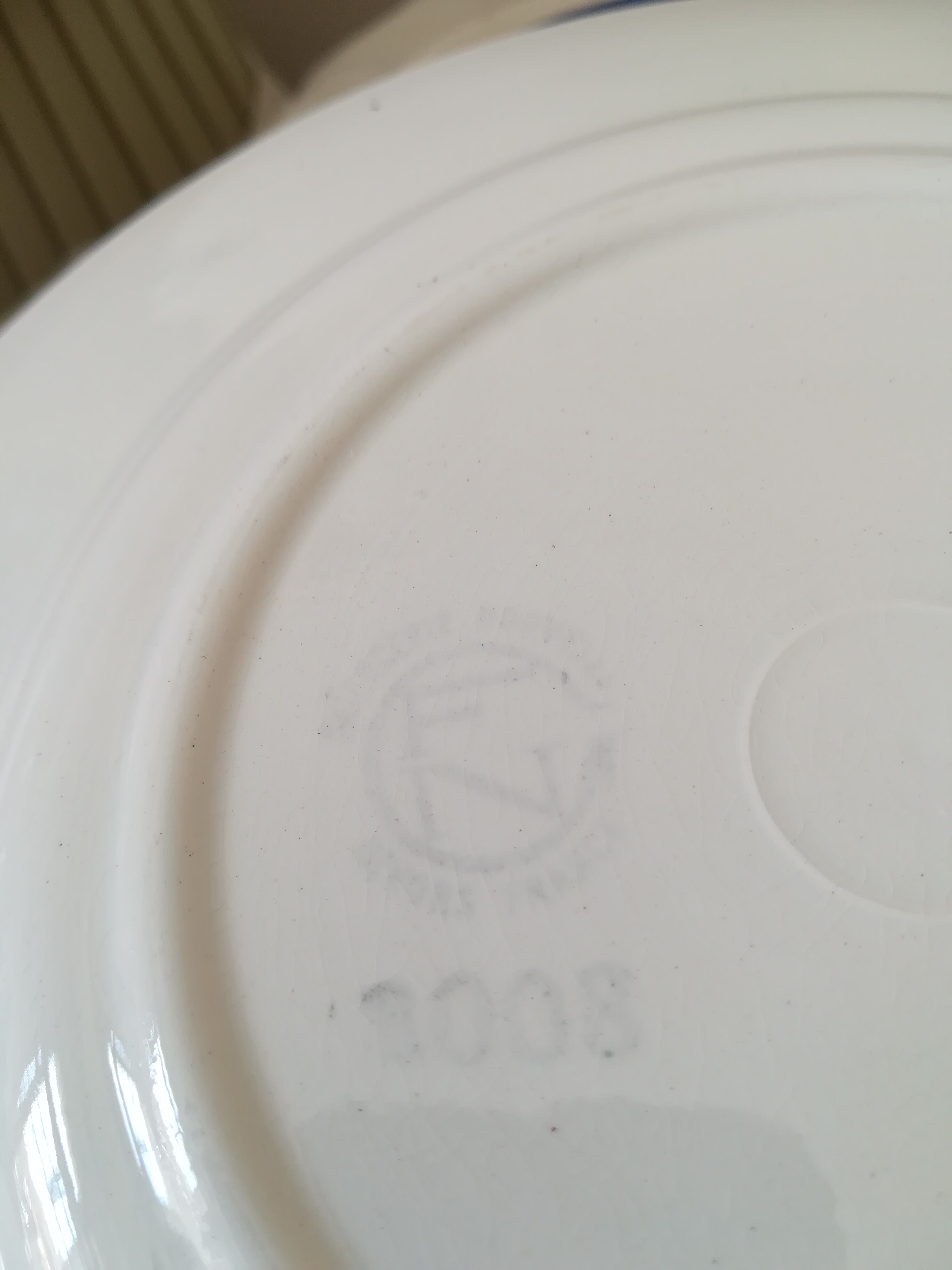 6 vichy dessert plates