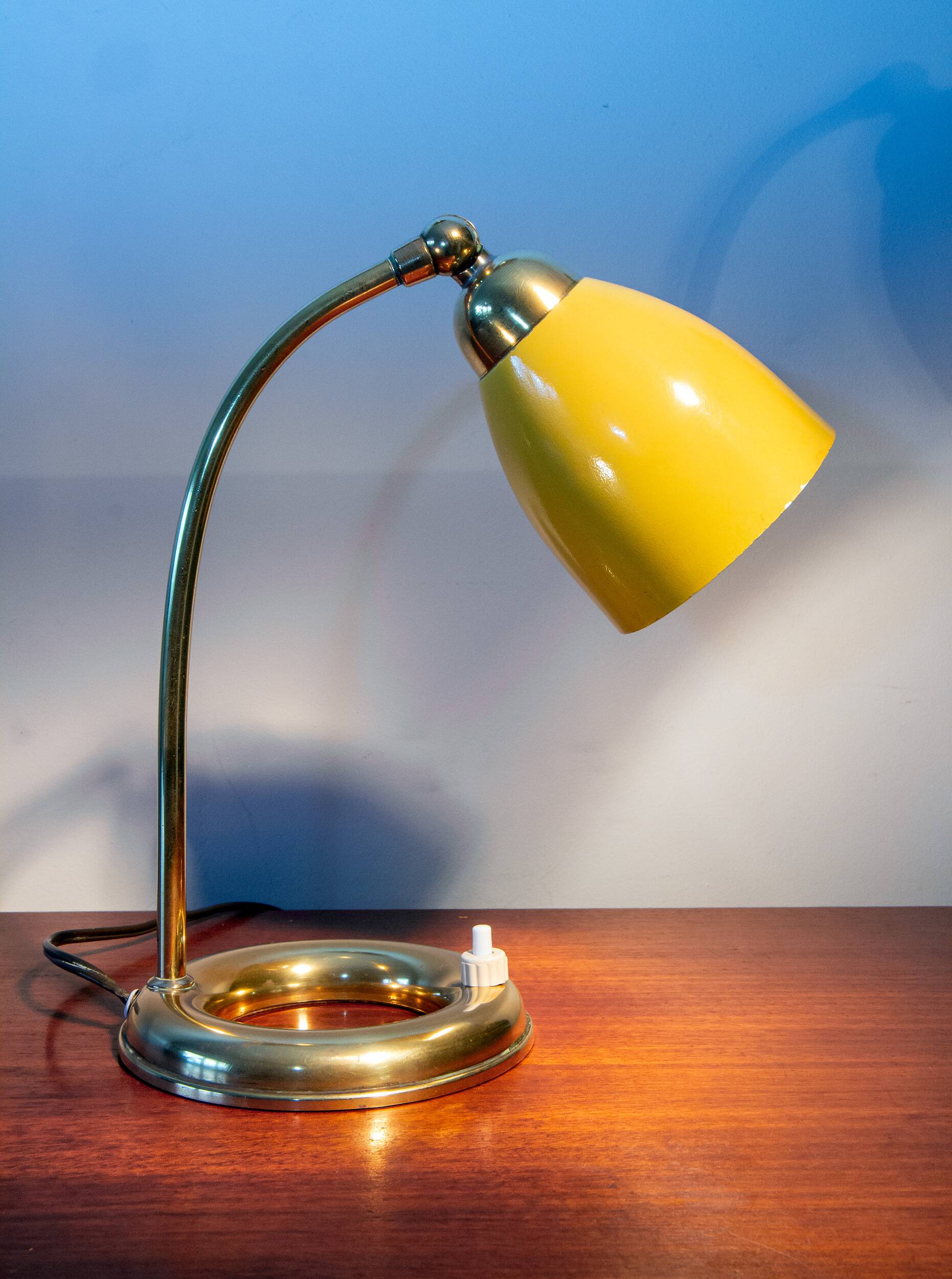 1950s brass and mustard metal lamp, superb