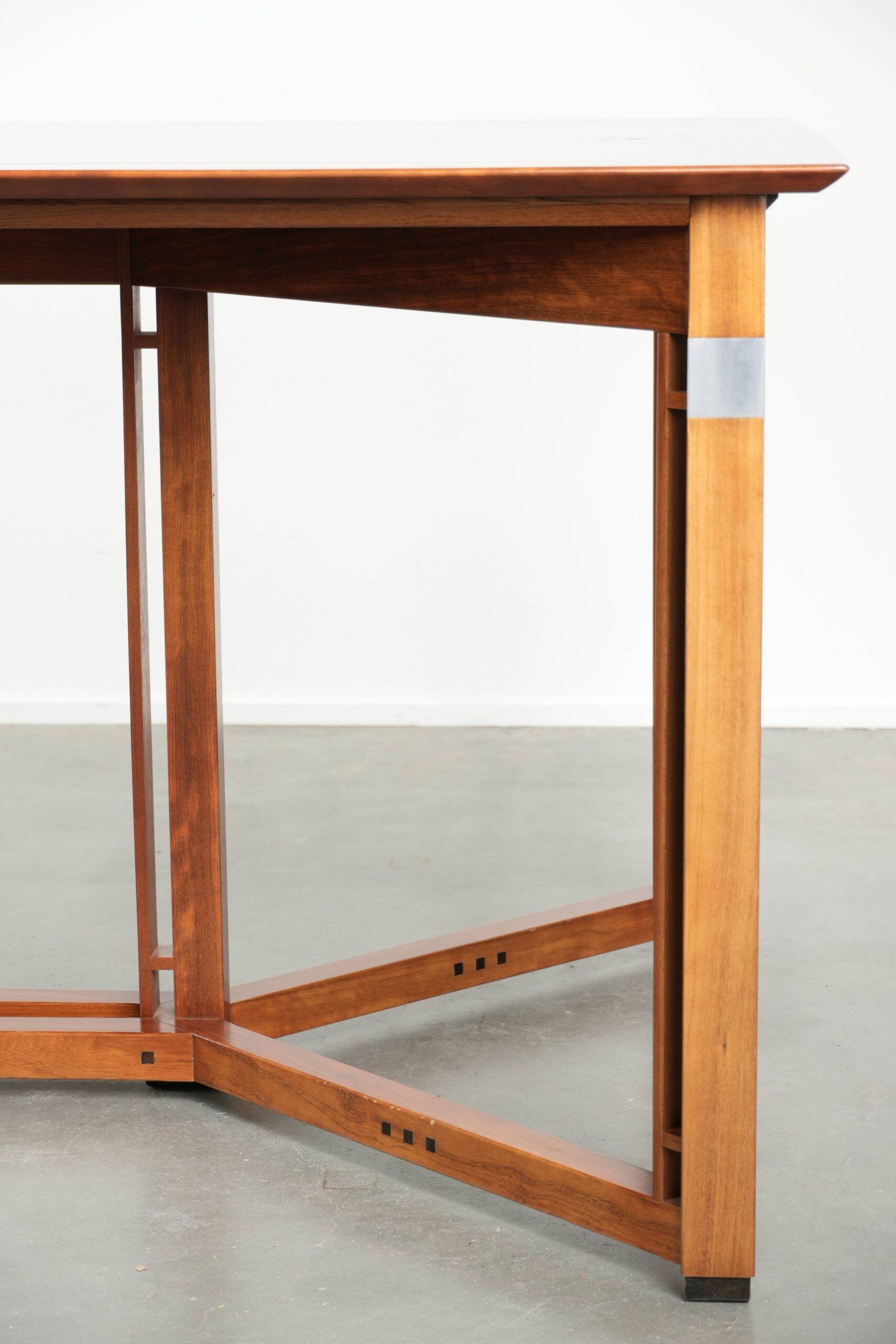 Beautiful Art Deco design dining table for 4 to 6 people