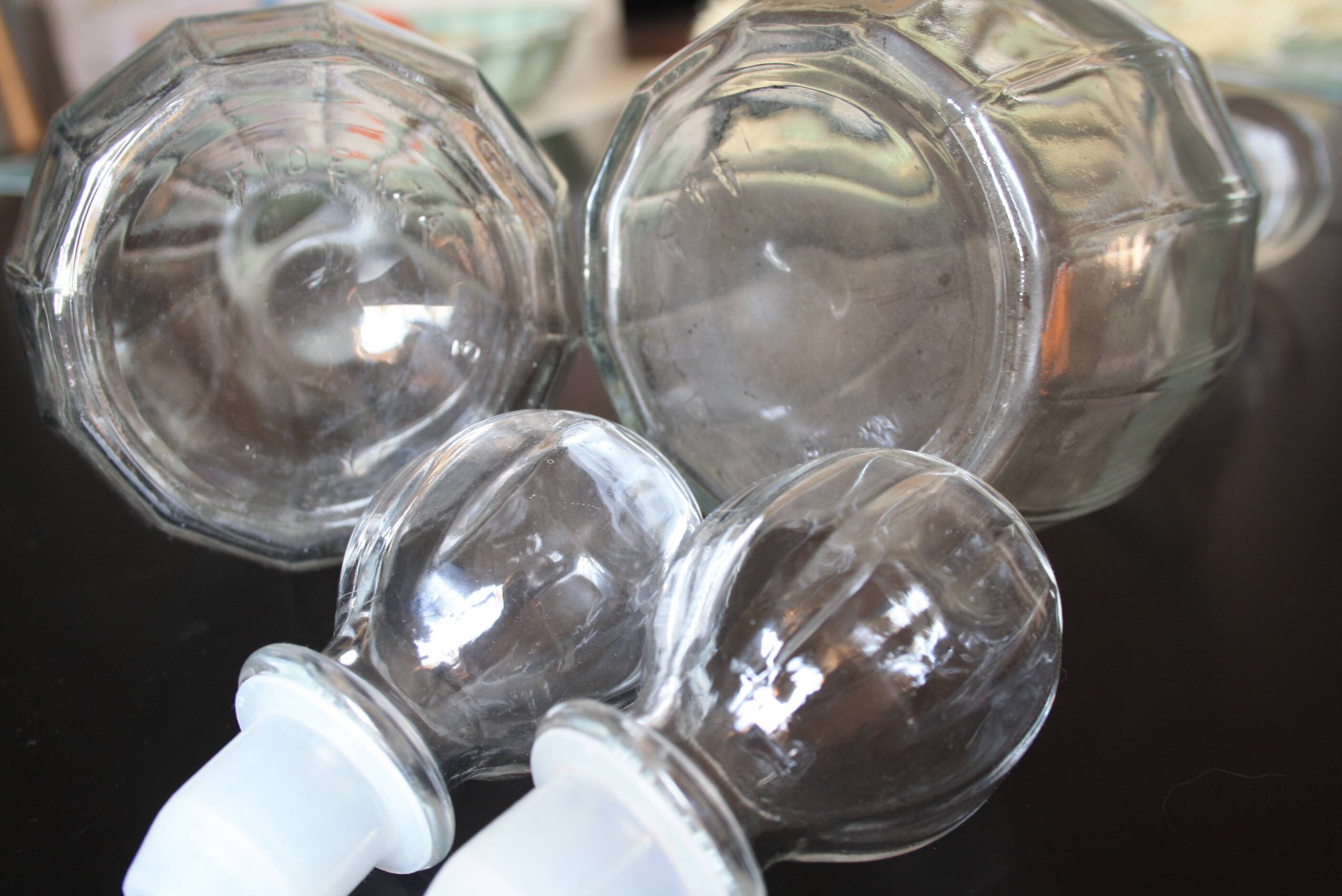 2 carafes en verre Fidenza
