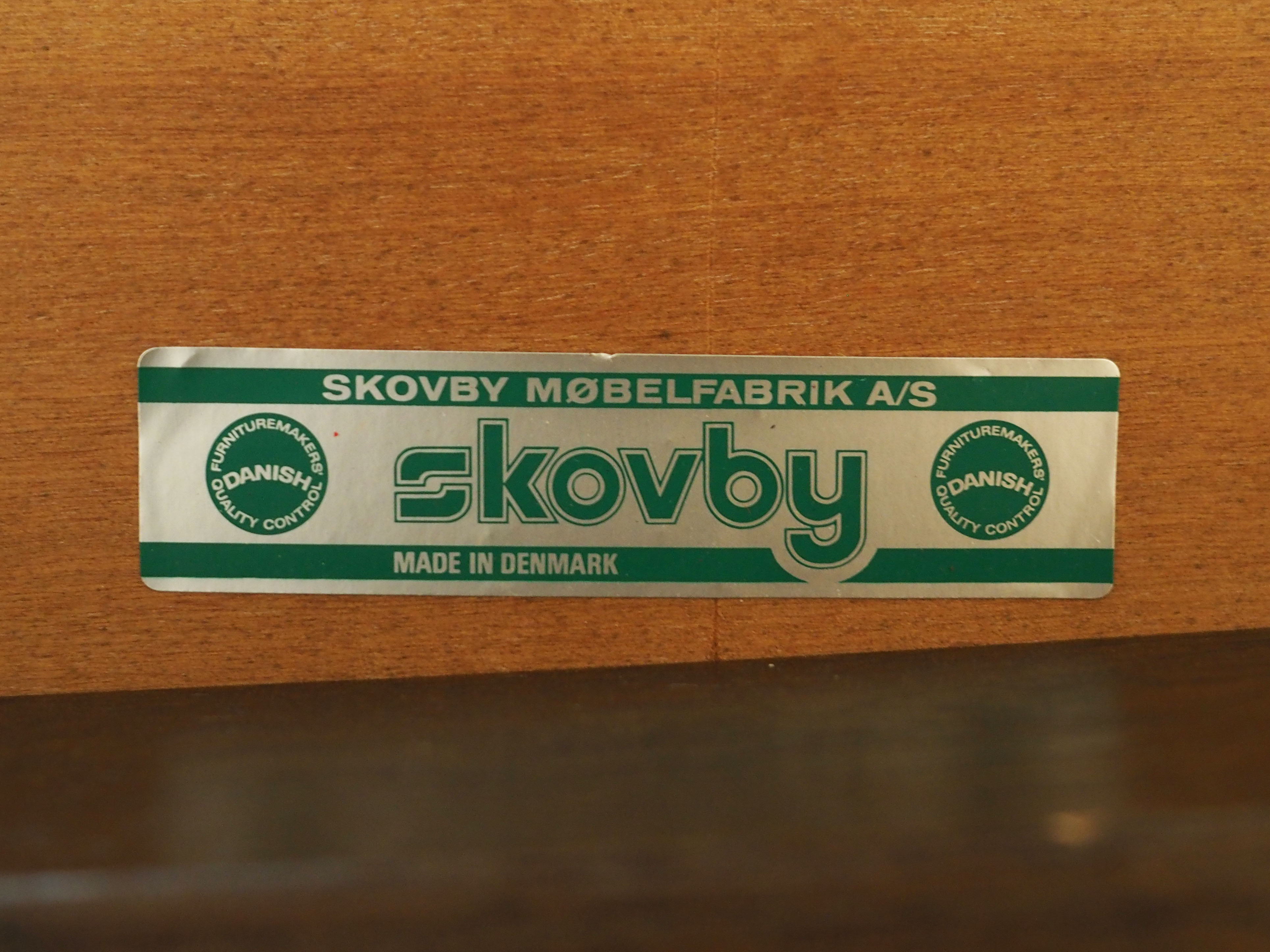 Oak table, Danish design, 1970s, manufacturer: Skovby