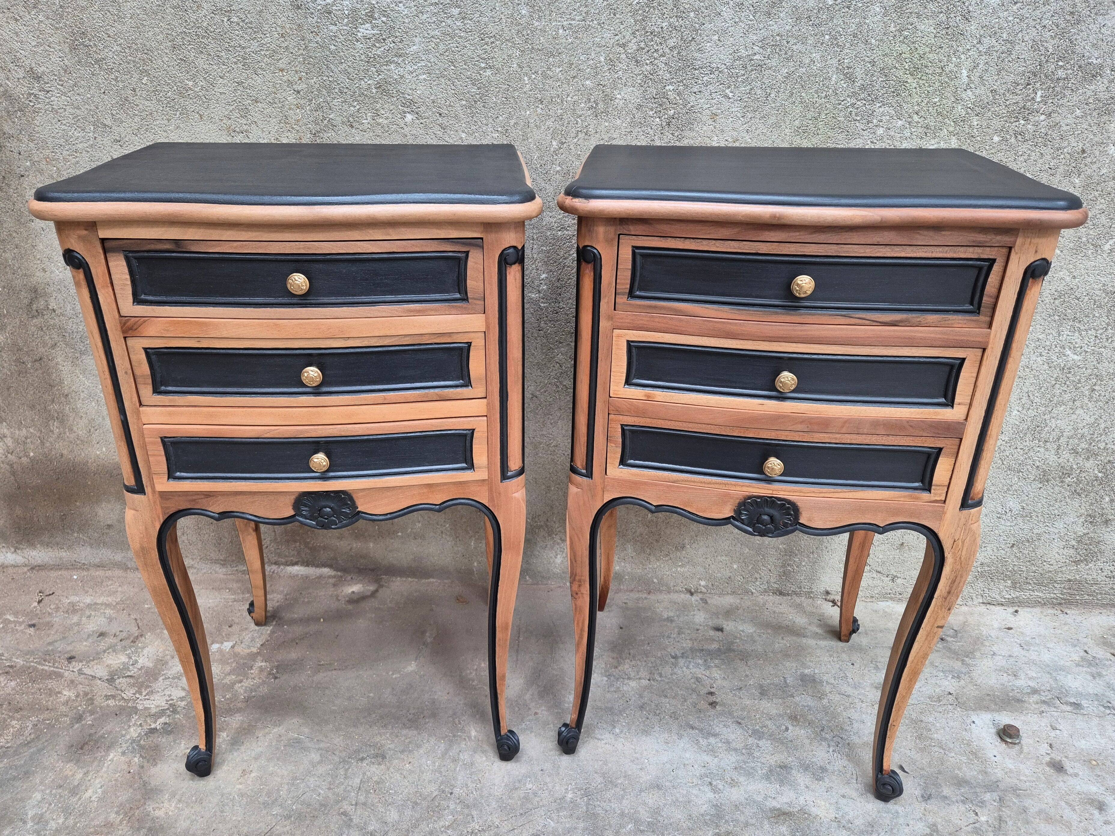 Set of bedside tables