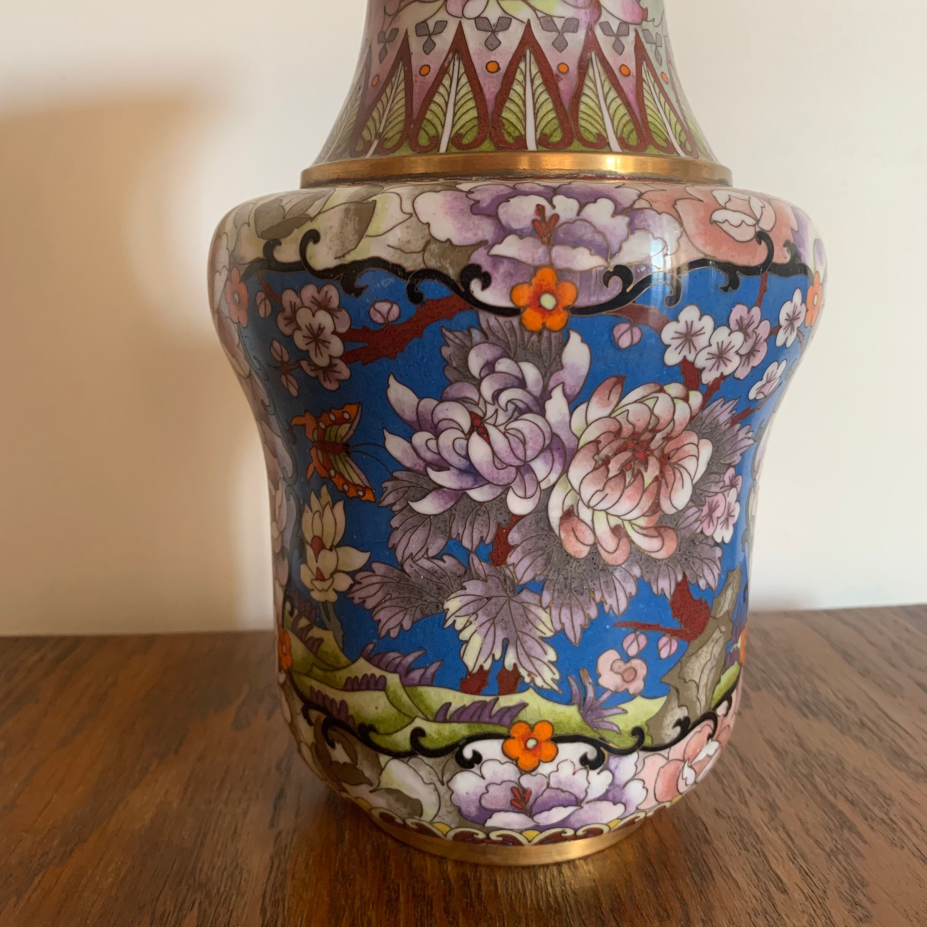 Vase chinois à décor de pivoines et oiseaux – XXe siècle