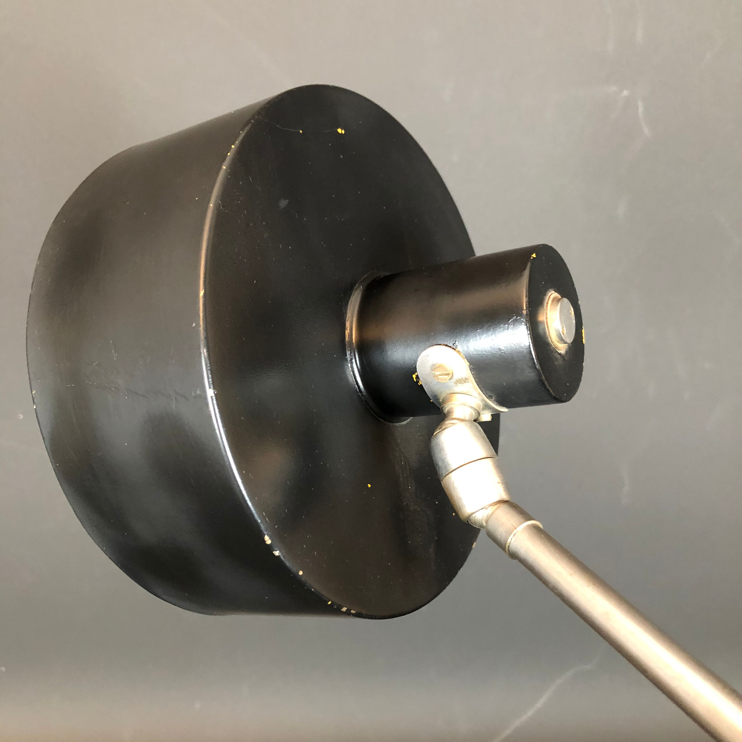 Vintage Italian metal and nickeled brass table lamp from 50s