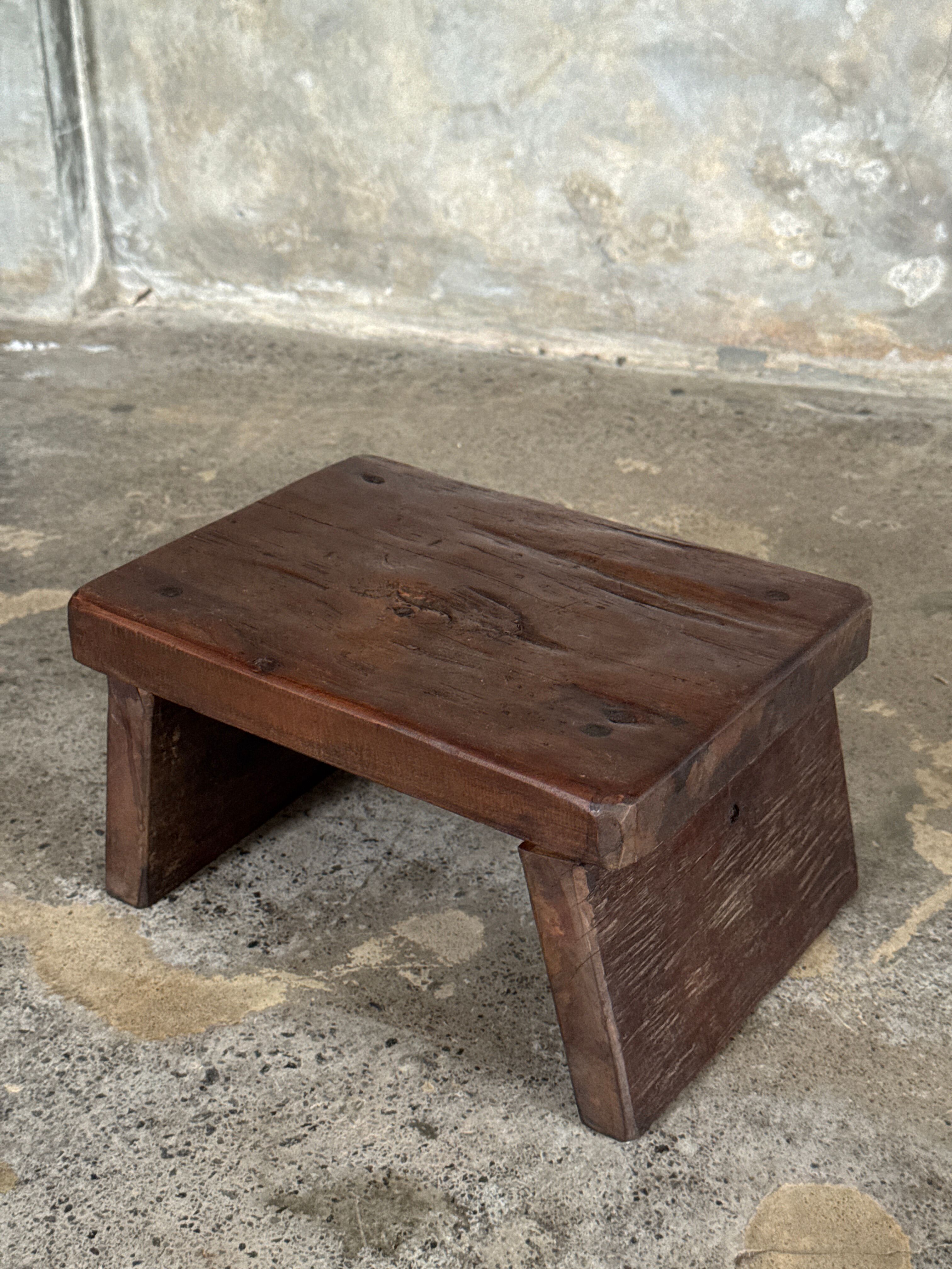 Small auxiliary stool in organic chocolate brown upcycled teak (3277)