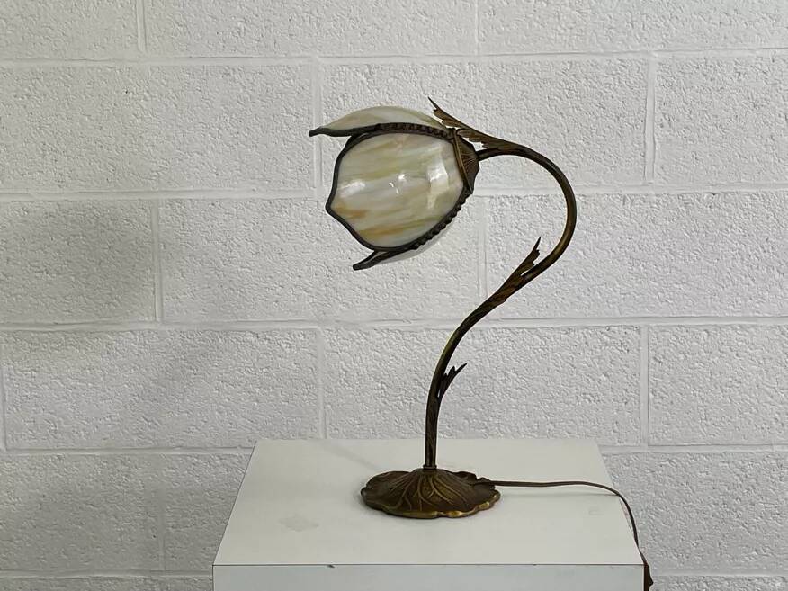 Lampe de bureau antique en fonte et patte de verre