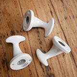 Set of 3 porcelain hooks