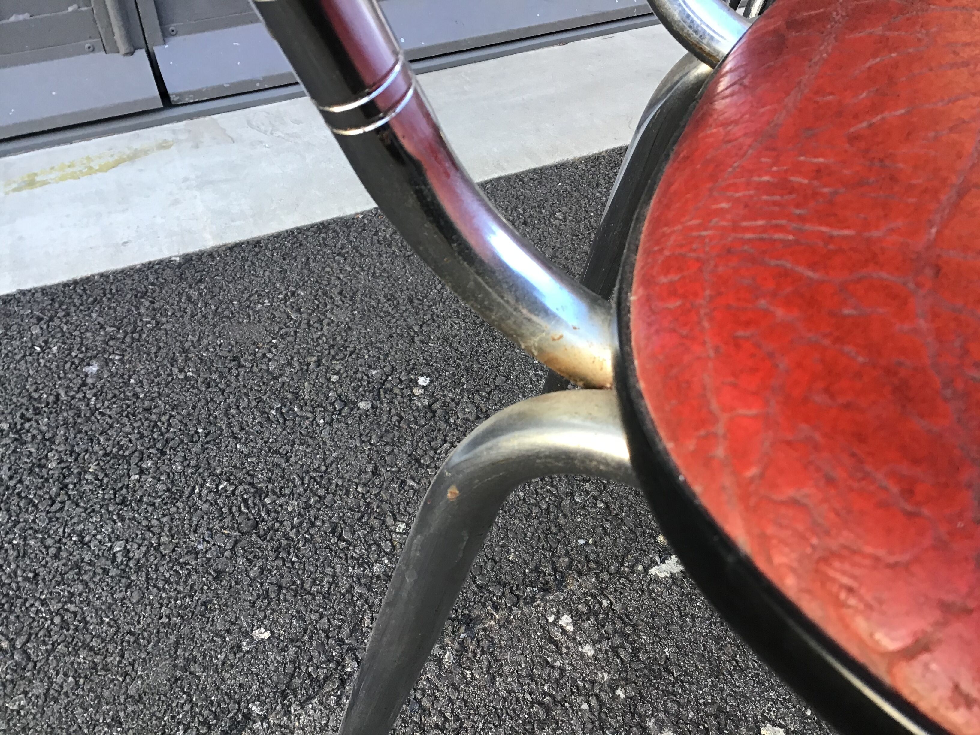 pair of chairs simili Skaï mid century vintage 1960