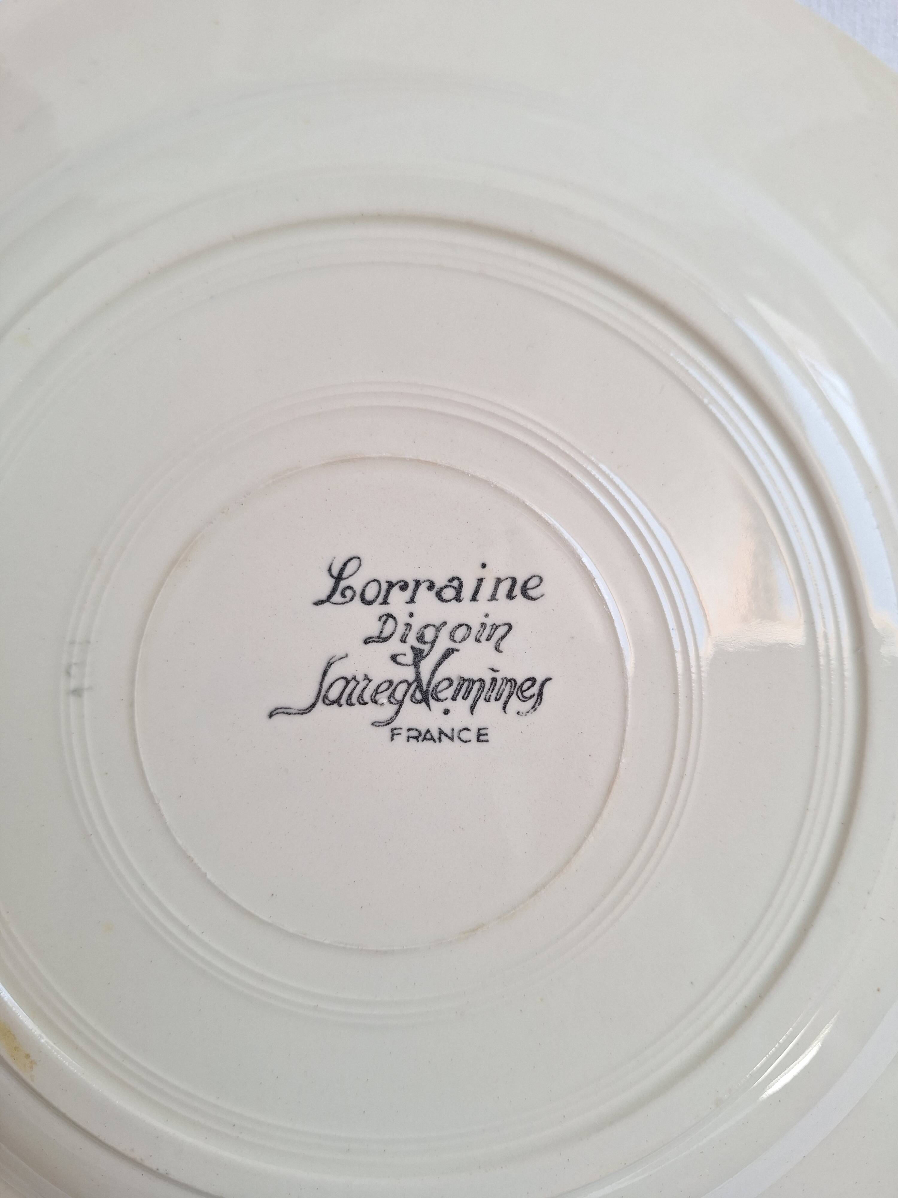 Flat plates Digoin Sarreguemines Model Loraine