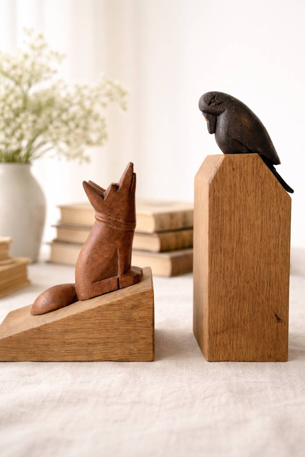 Pair of sculpted oak bookends – The Crow and the Fox