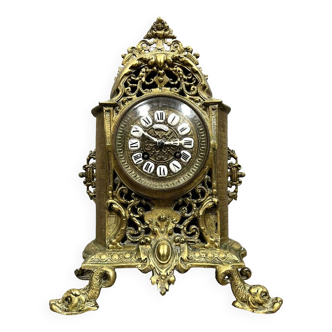 H. Riondet in Paris: Napoleon III period clock in gilded bronze