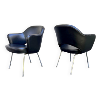 Pair of "Conference" armchairs by Eero Saarinen for Knoll International black & chrome