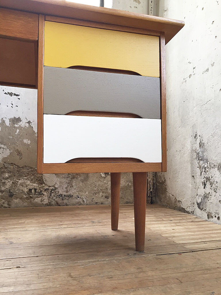 Habs Scandinavian desk