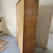 grand meuble de rangement ancien en bois