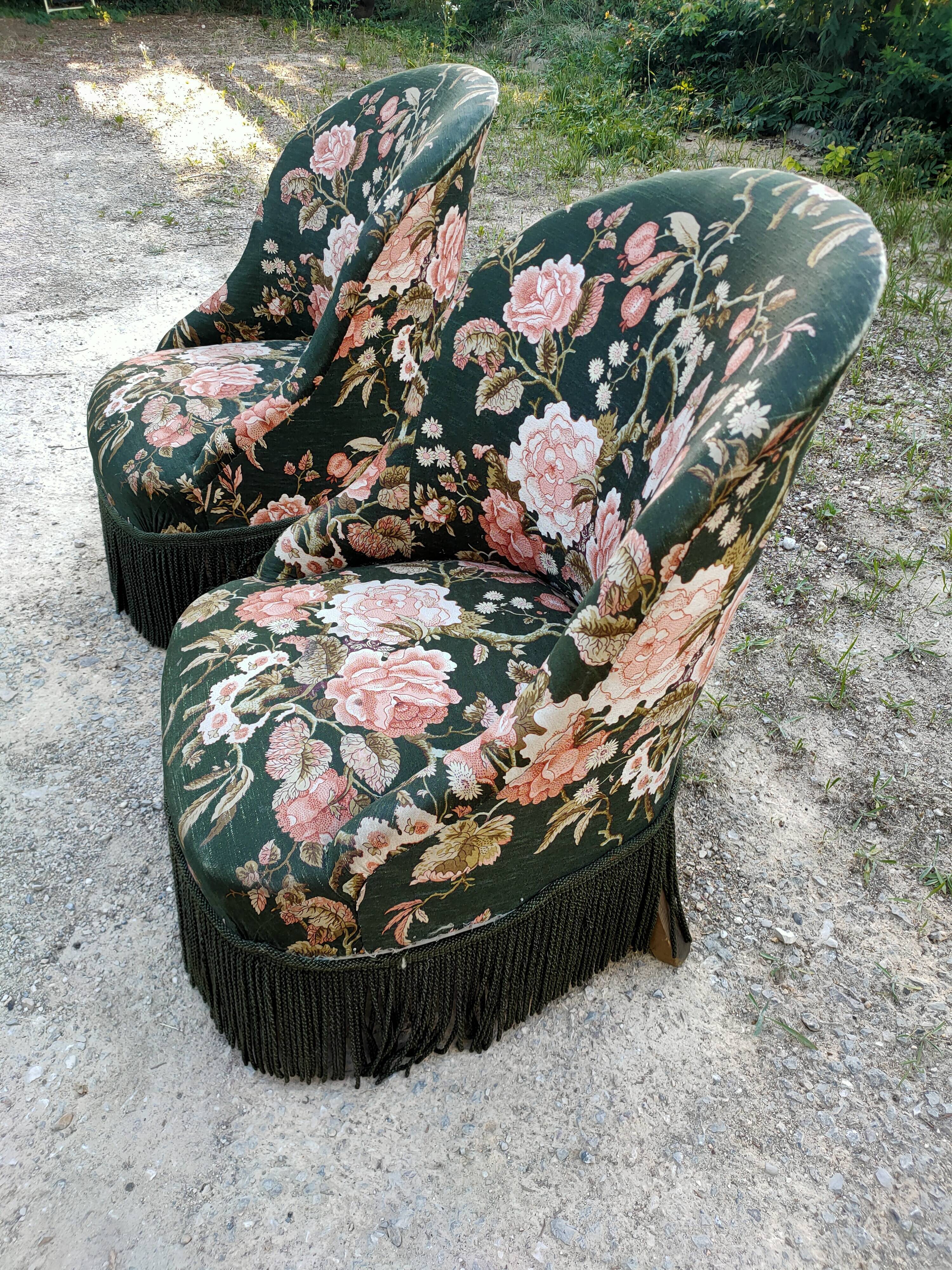 Two toad armchairs, floral motifs