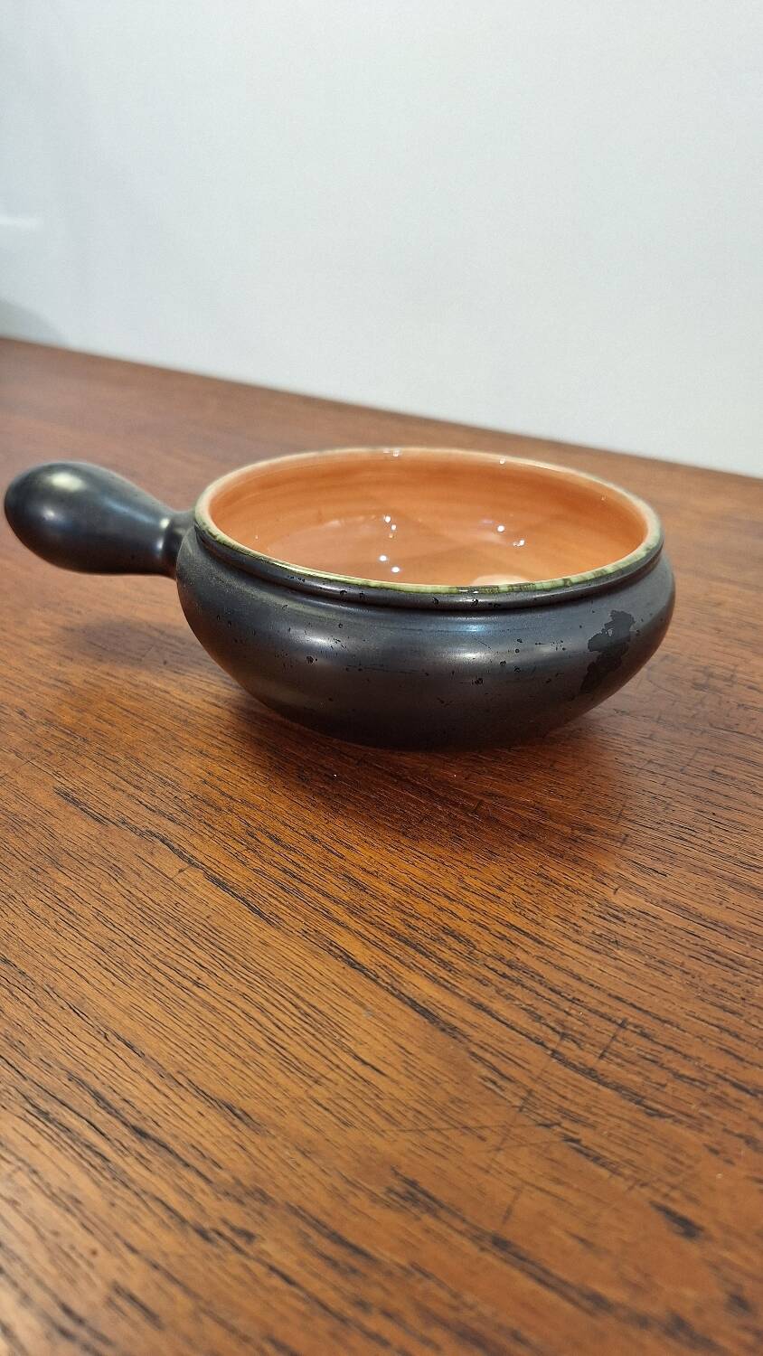 Ceramic pot empty pocket