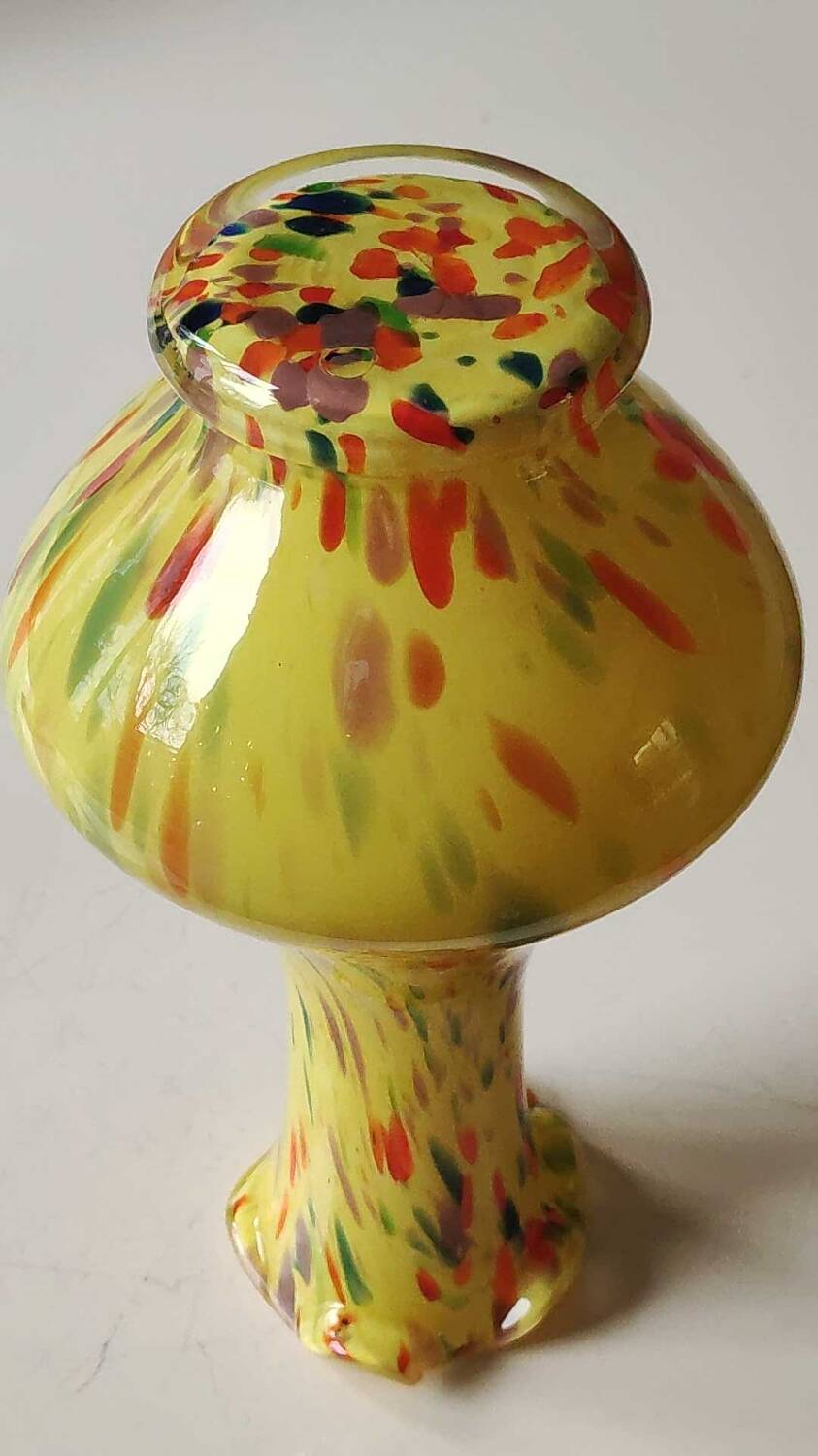 Murano style blown art glass ball vase. Speckled, corolla neck/22 cm