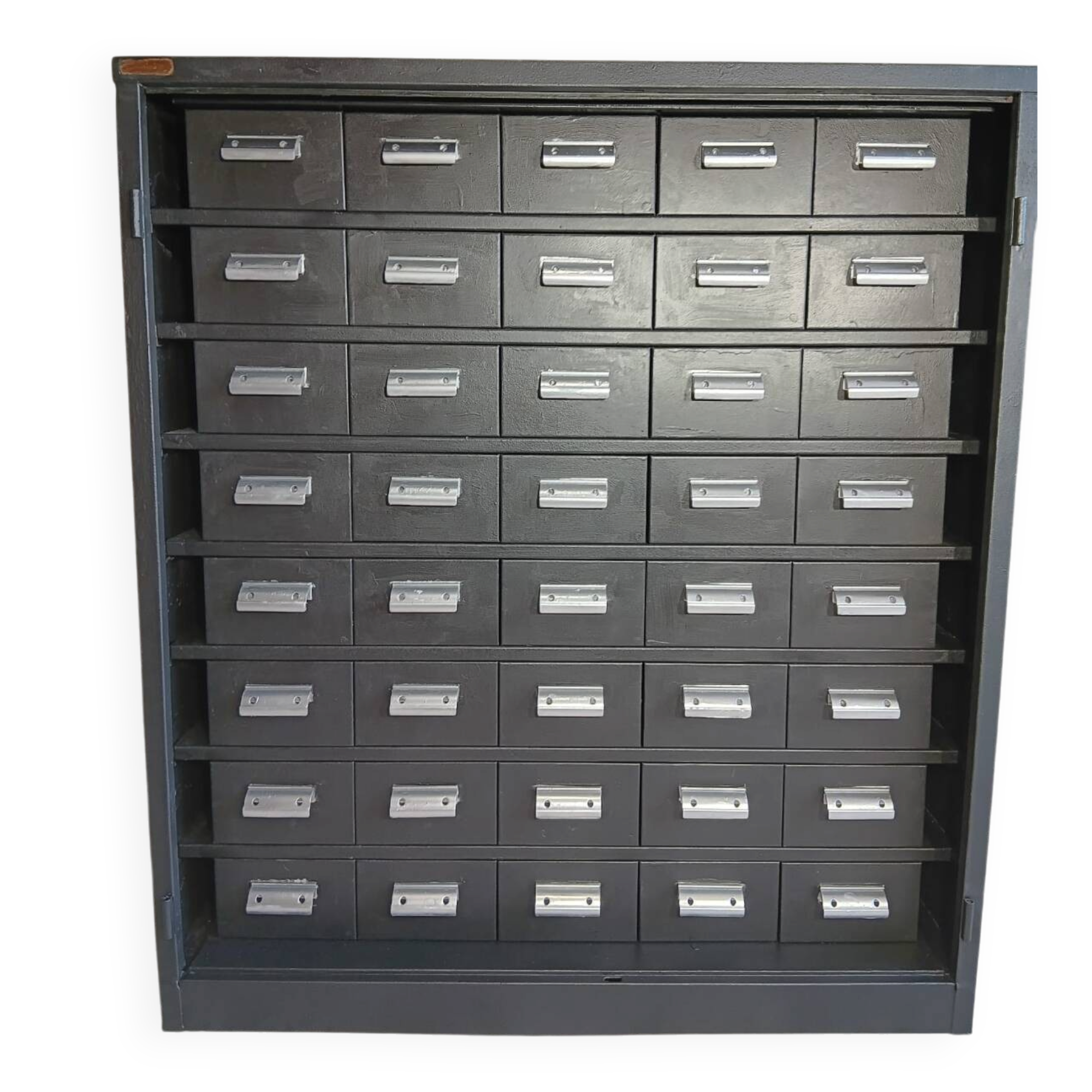 Industrial workbench - 40 drawers