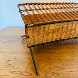 Magazine rack