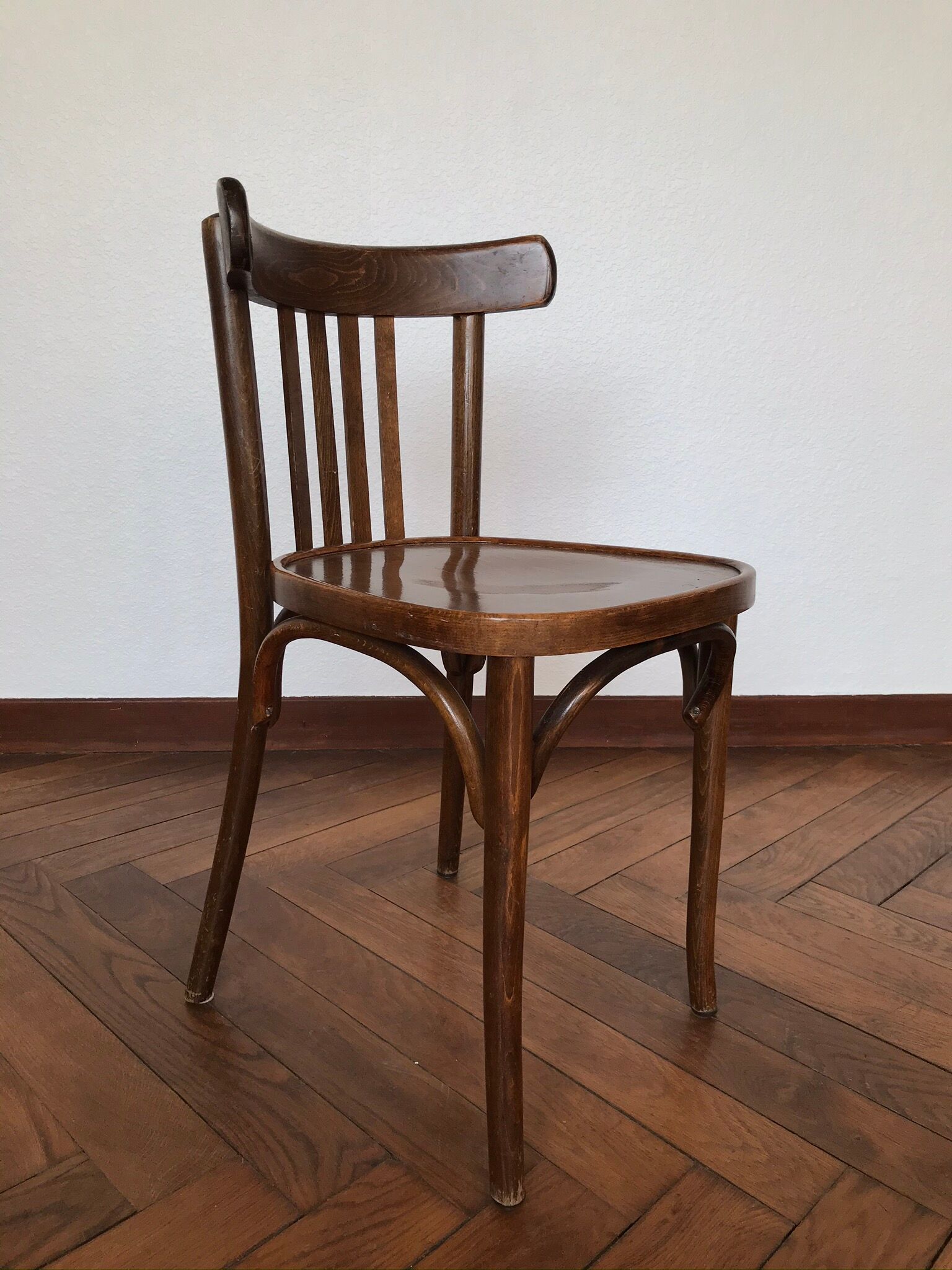 Suite 4 bistrot chairs