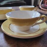 Yellow cups and saucers – 1950s–60s
Yellow cups and saucers –
