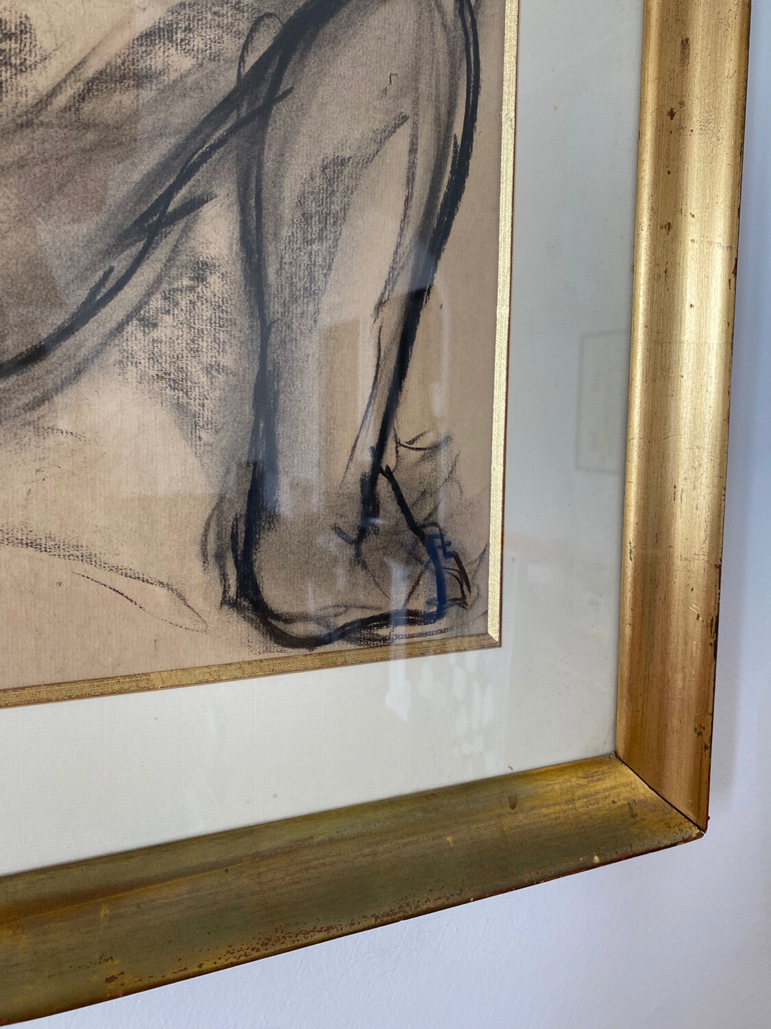 Dessin au fusain encadré signé janie michels