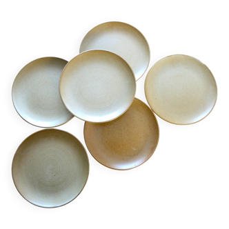 6 stoneware dessert plates from "Grés Village" in very good condition