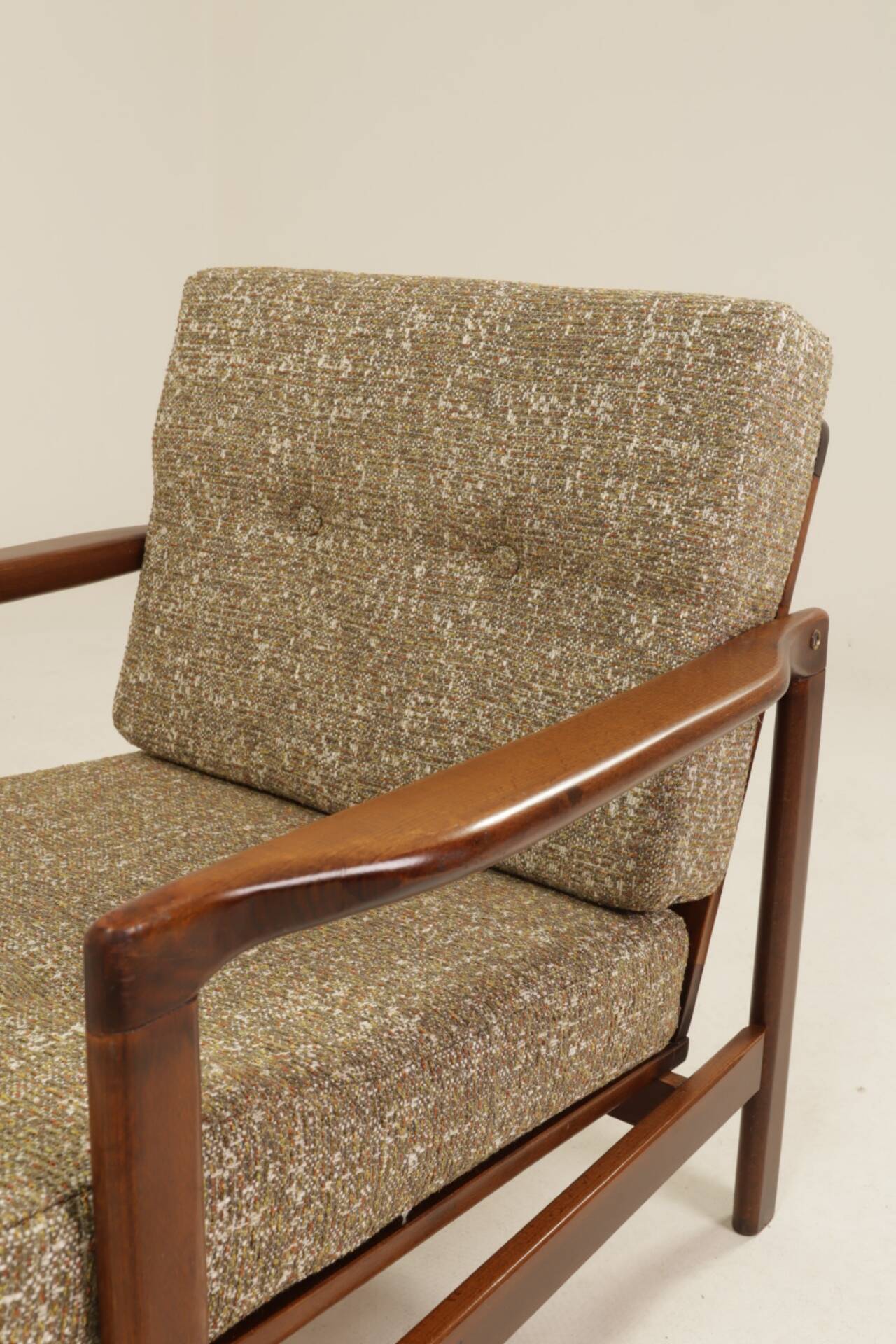 Fauteuil moderne vert forêt design by Z.Baczyk