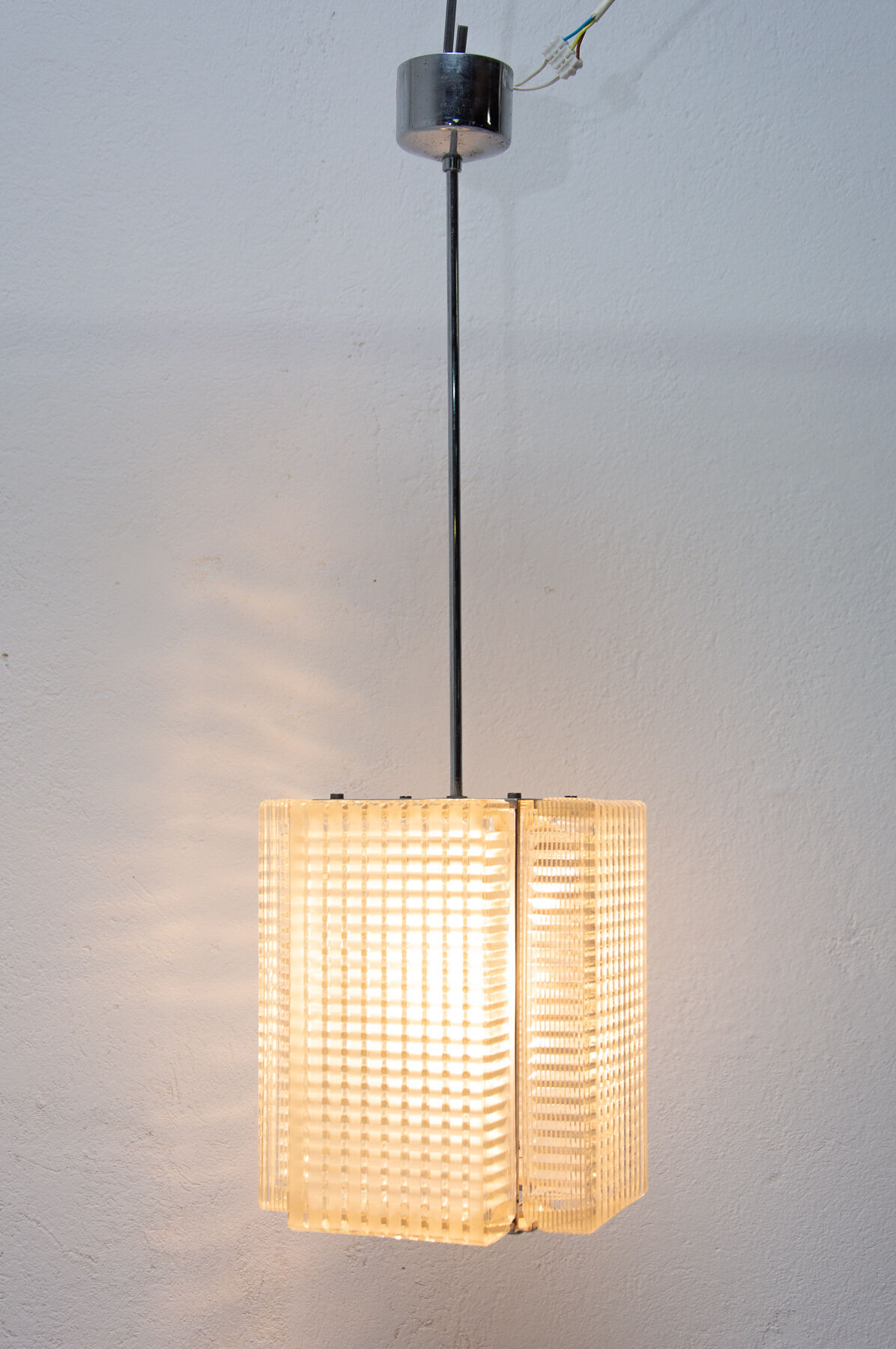 Paire de suspensions en verre pressé pour Napako, années 1970, Tchécoslovaquie