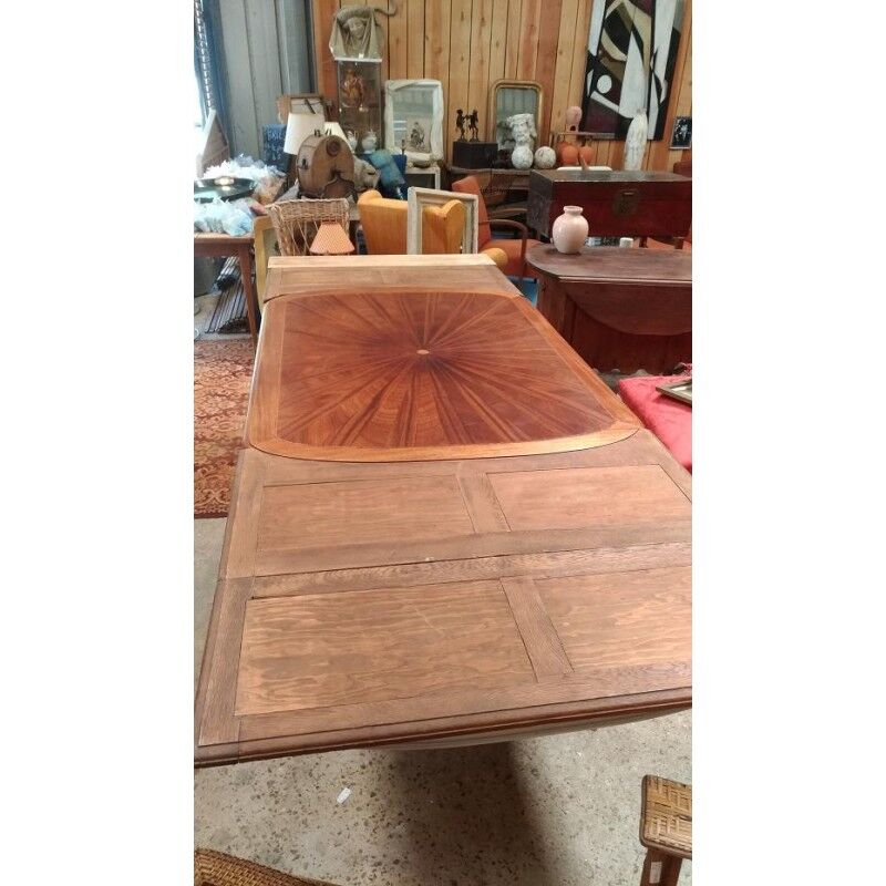 Extendable table Louis XV style