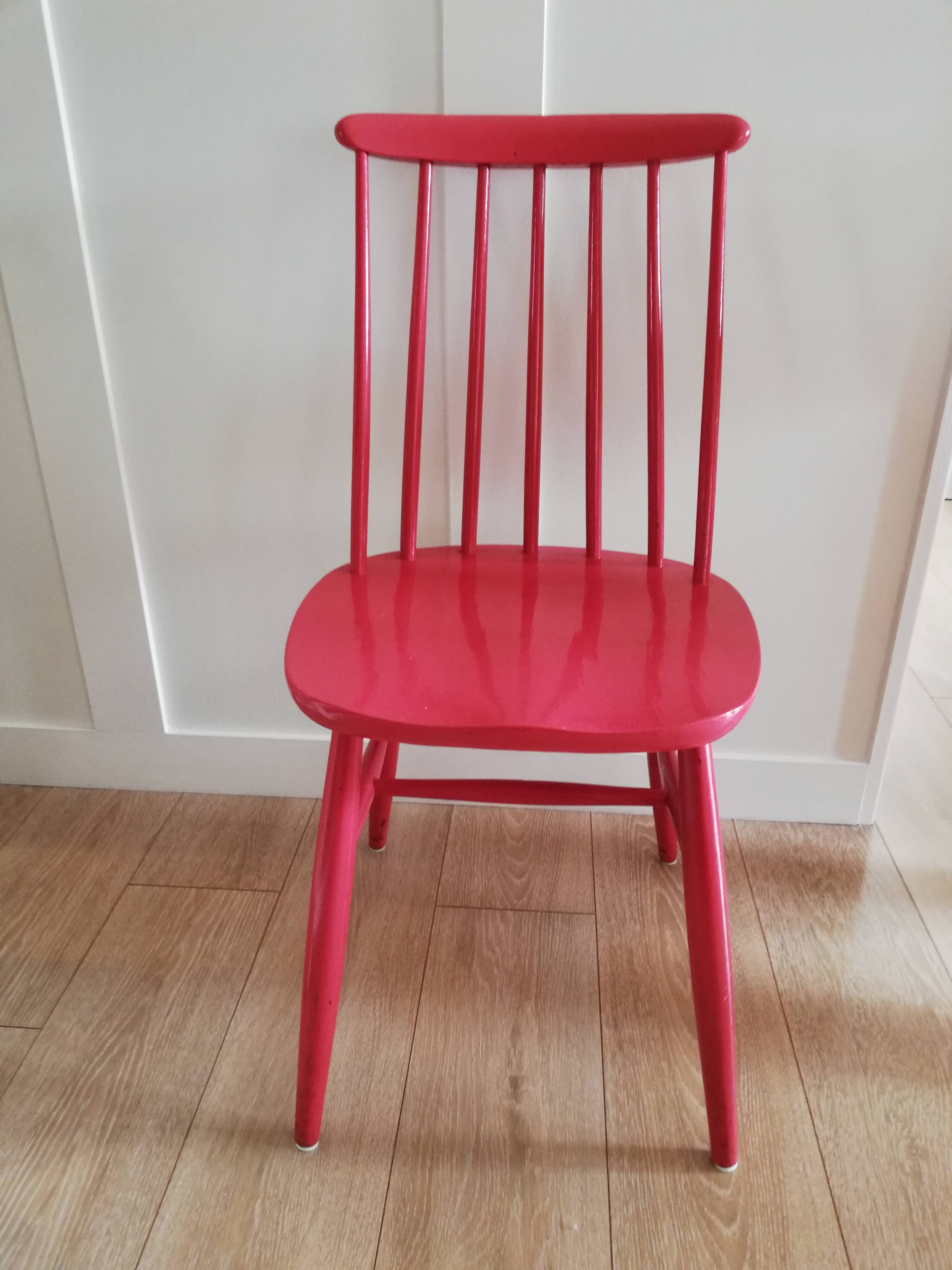 Pink Scandinavian chair